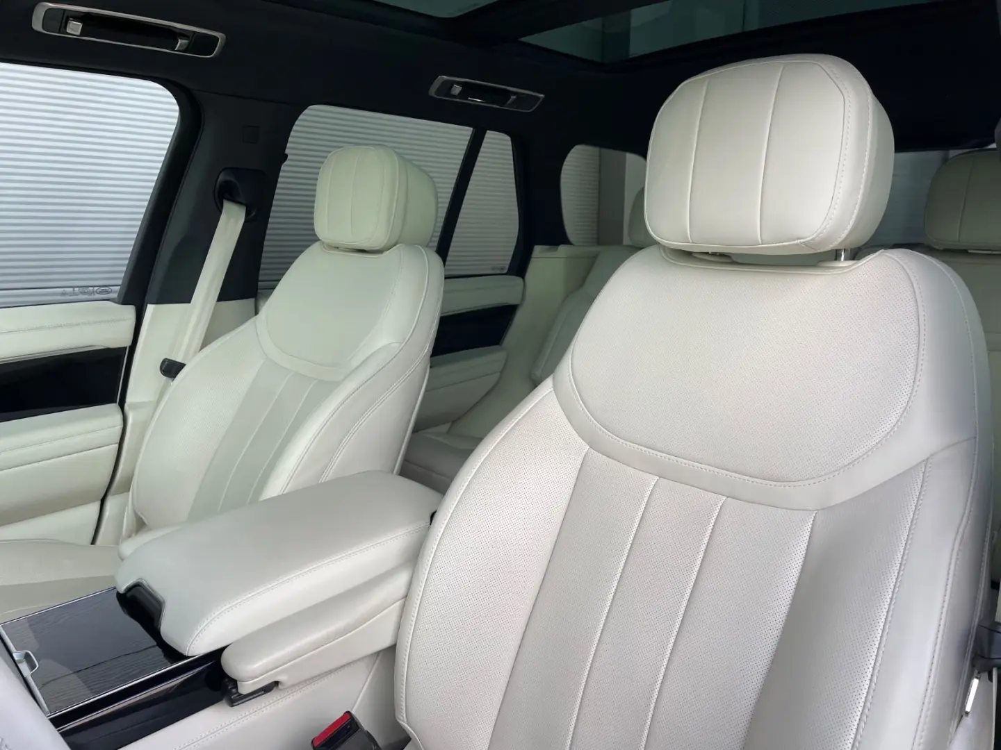 Range Rover D350 HSE MERIDIAN.SOFTCL.PAN.ACC.AHK