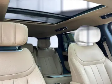 Range Rover D350 LWB Autobiography