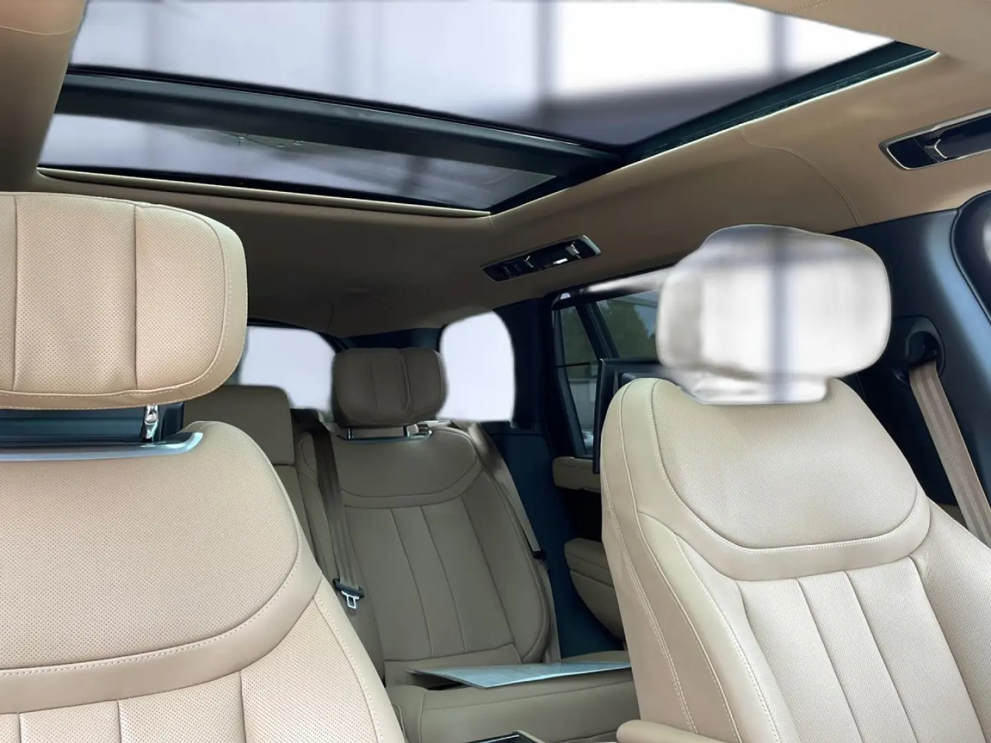 Range Rover D350 LWB Autobiography