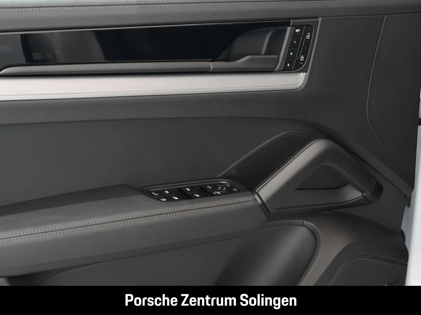 Cayenne E-Hybrid Massage Matrix AirSusp InnoDrive