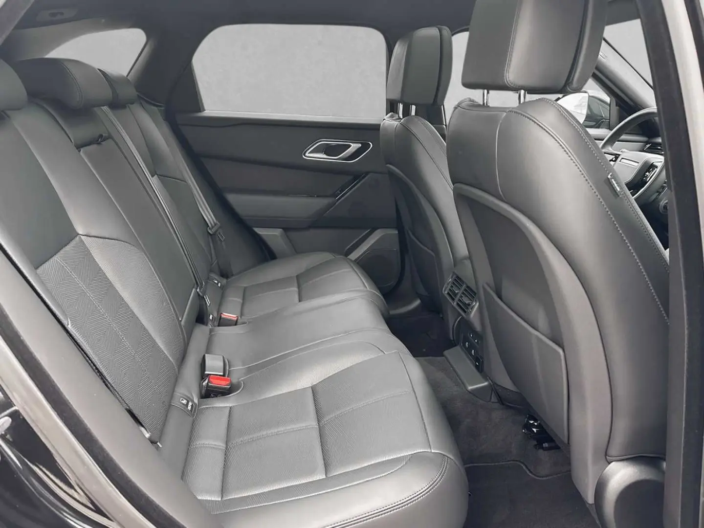 Range Rover Velar D300 Dynamic HSE