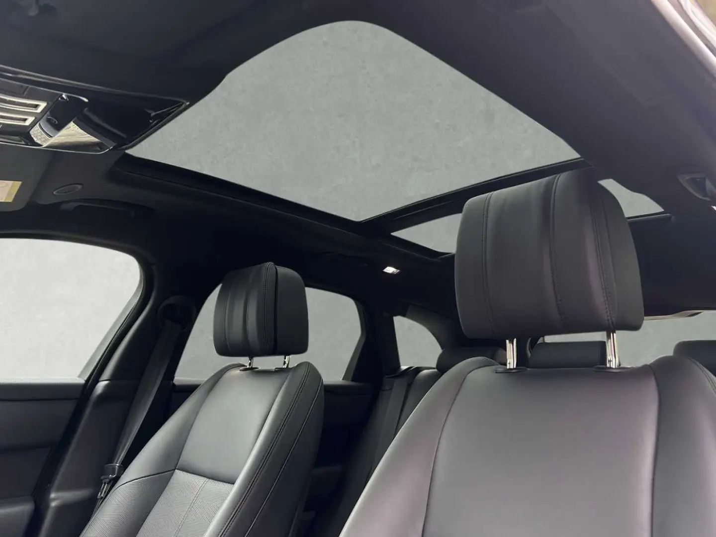 Range Rover Velar D300 Dynamic HSE