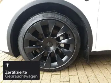 Model Y Long Range AWD