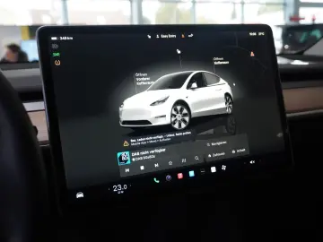 Model Y LONGRANGE DUAL-MOTOR NAVI KAMERA DAB AMD