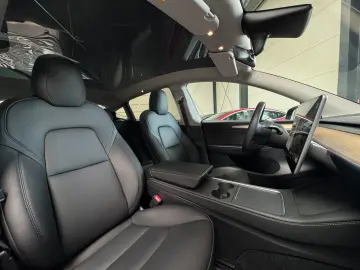 MODEL Y LONG RANGE   INTEL ATOM   AP HW 3.0