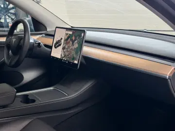 MODEL Y LONG RANGE   INTEL ATOM   AP HW 3.0