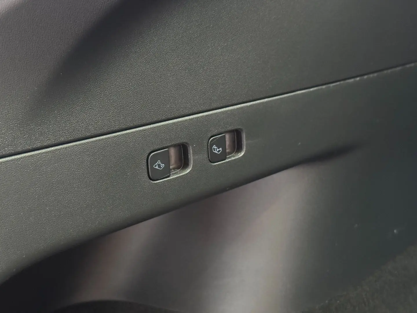 MODEL Y LONG RANGE   INTEL ATOM   AP HW 3.0