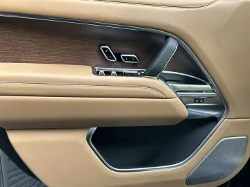 Range Rover P530 Autobiography Park-Assistent