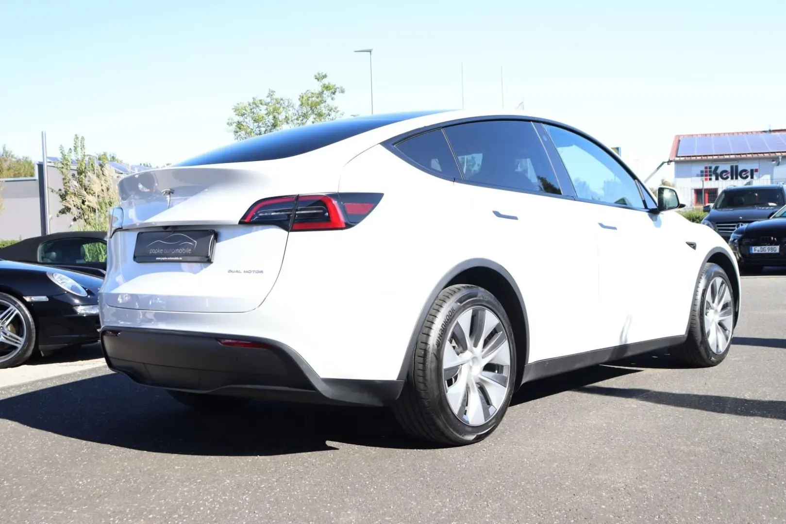 Model Y Long Range Dual AWD   MWST PANO MATRIX