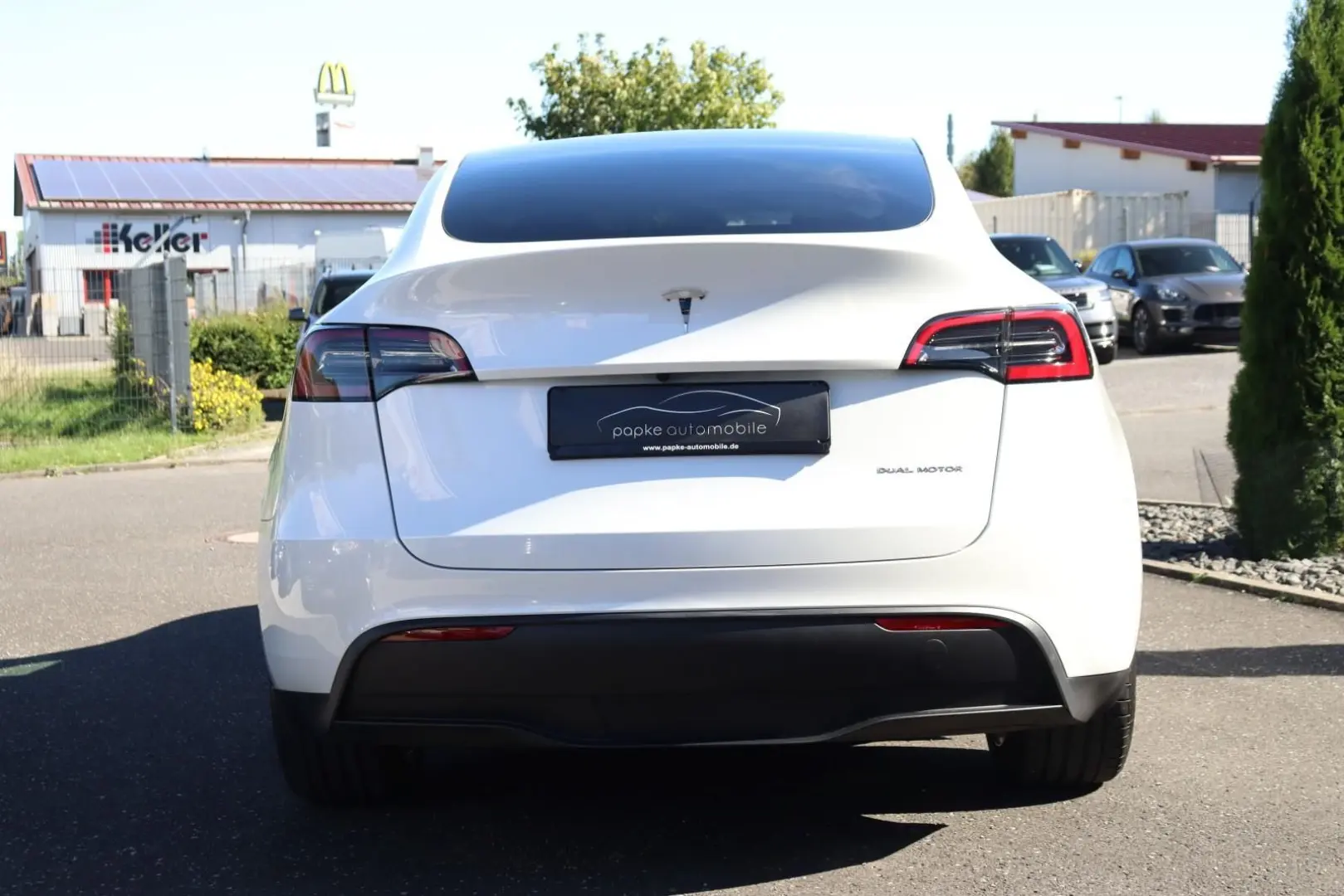 Model Y Long Range Dual AWD   MWST PANO MATRIX