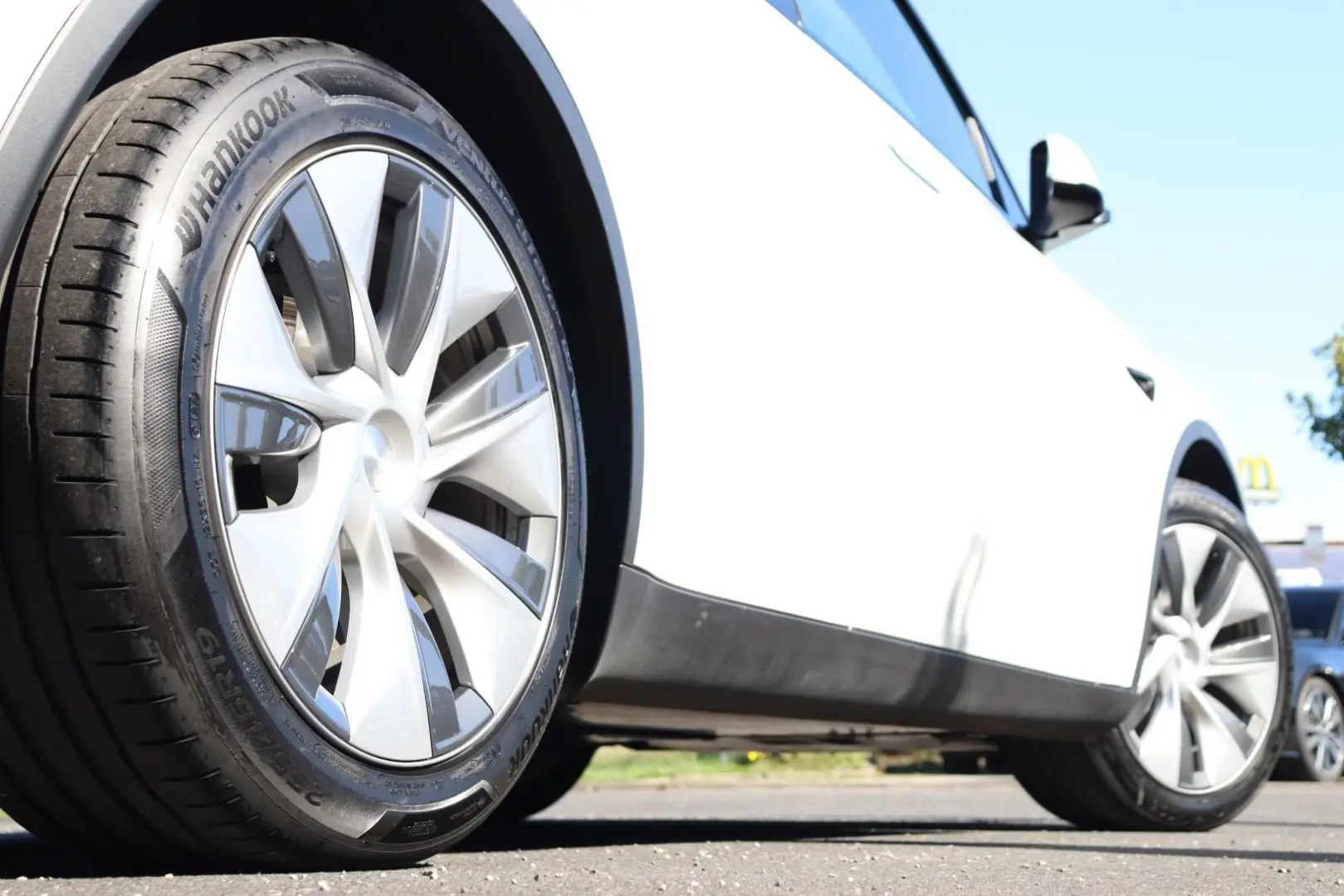 Model Y Long Range Dual AWD   MWST PANO MATRIX