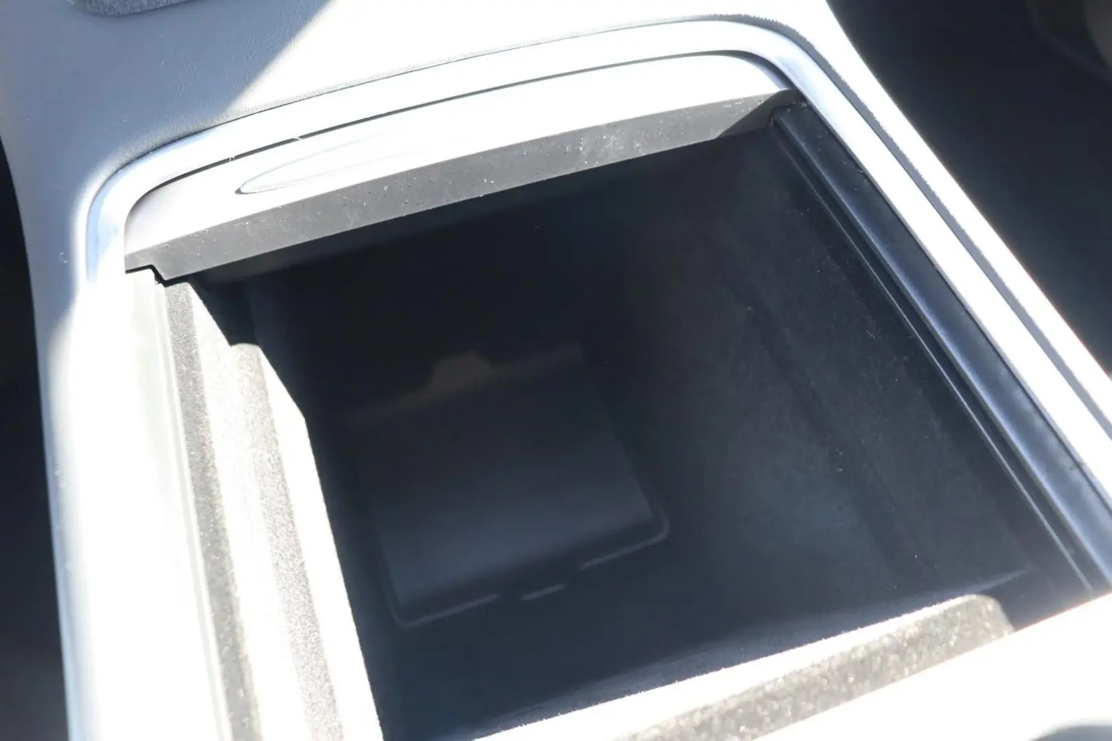 Model Y Long Range Dual AWD   MWST PANO MATRIX