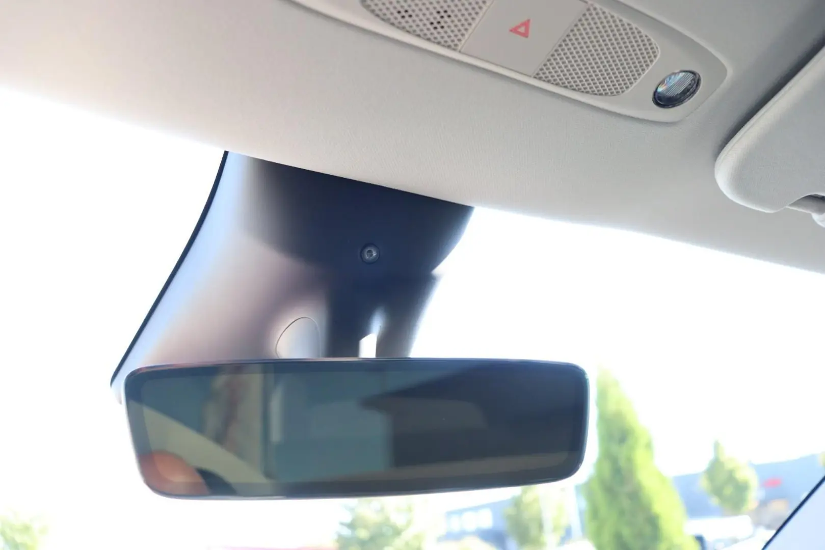 Model Y Long Range Dual AWD   MWST PANO MATRIX