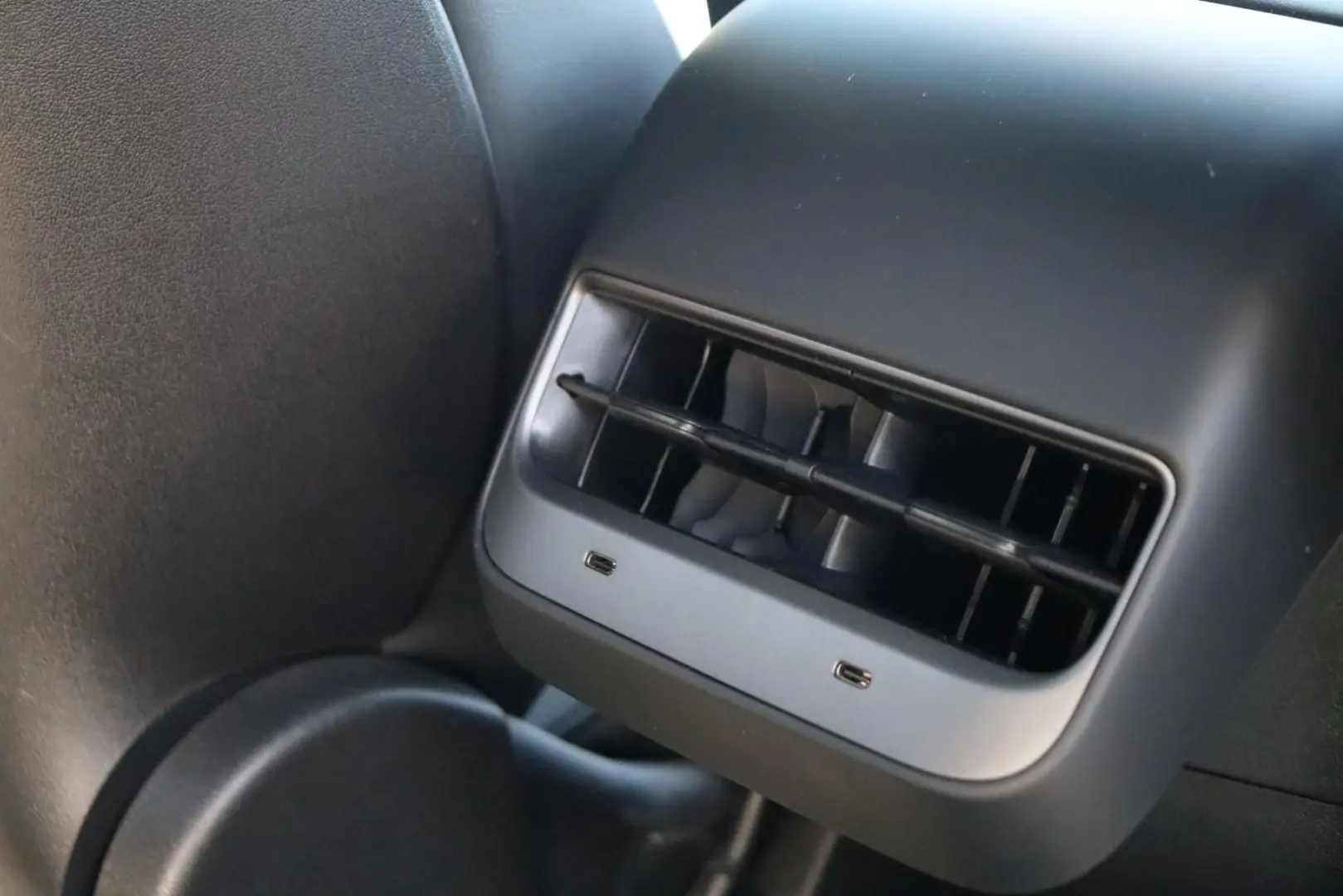 Model Y Long Range Dual AWD   MWST PANO MATRIX