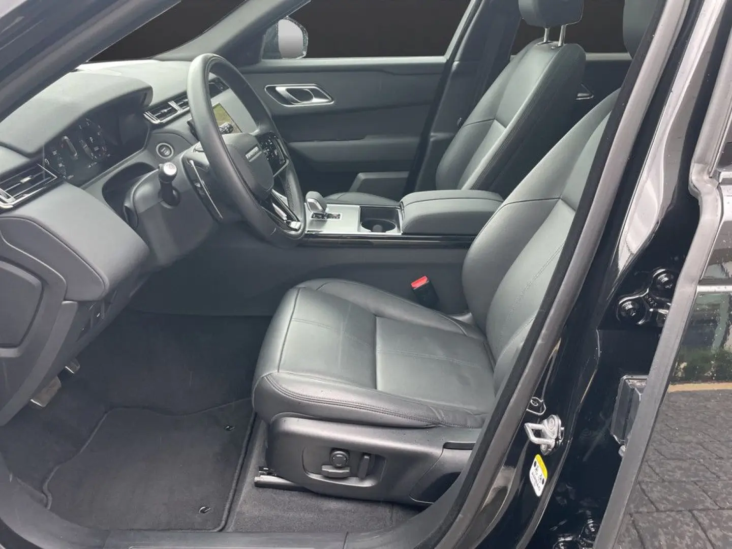 Range Rover Velar D300 Dynamic SE