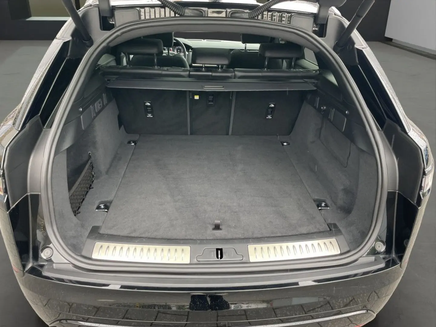 Range Rover Velar D300 Dynamic SE