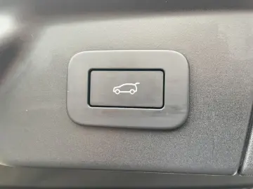 Range Rover Velar D300 Dynamic SE