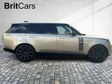 Range Rover LWB 4.4 Benzin P615 SV NP 300.000