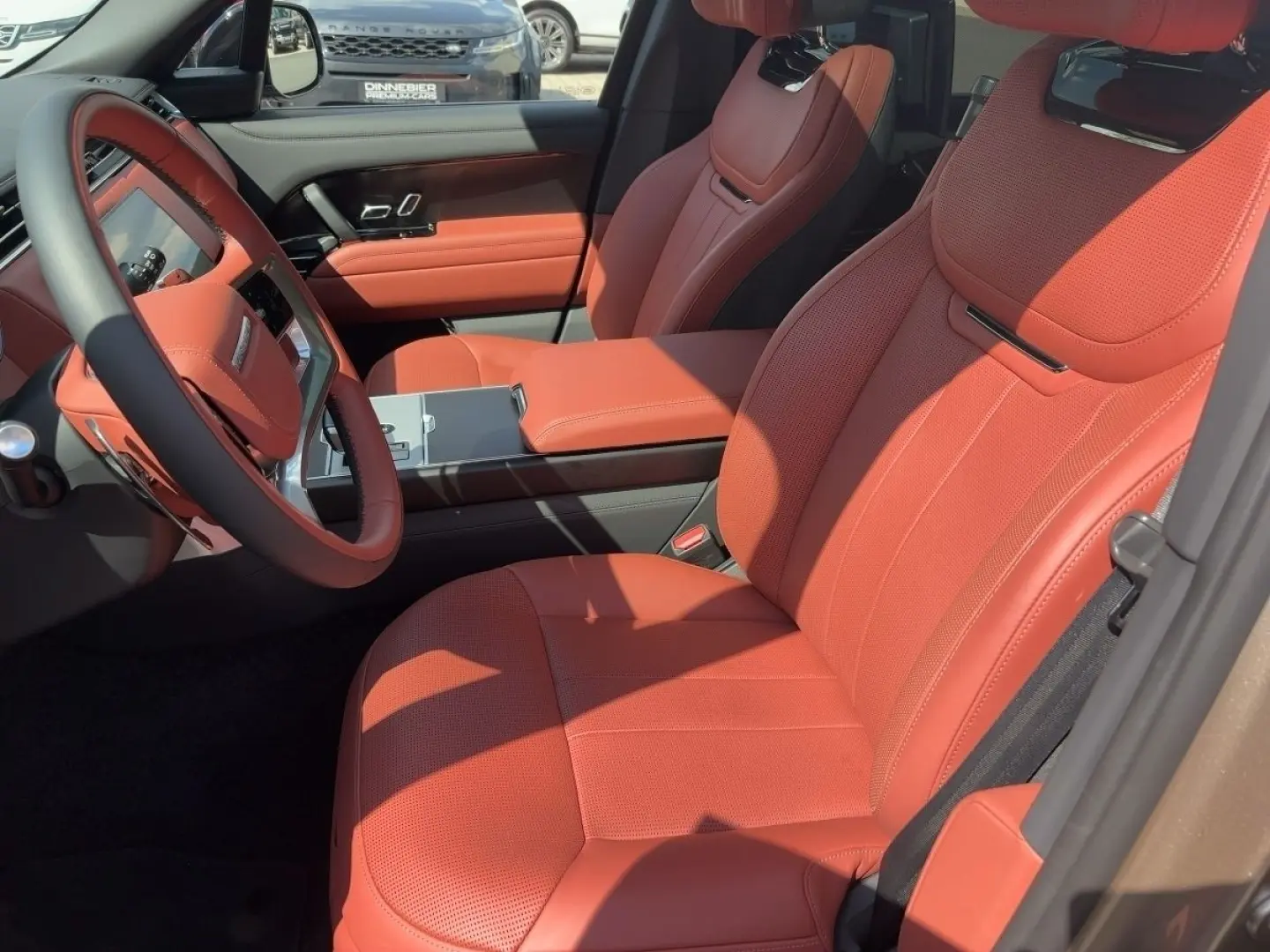 Range Rover LWB 4.4 Benzin P615 SV NP 300.000