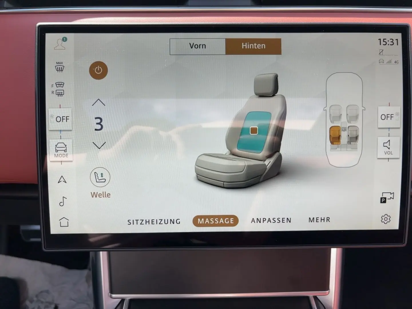 Range Rover LWB 4.4 Benzin P615 SV NP 300.000