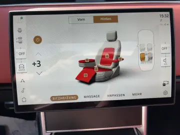 Range Rover LWB 4.4 Benzin P615 SV NP 300.000