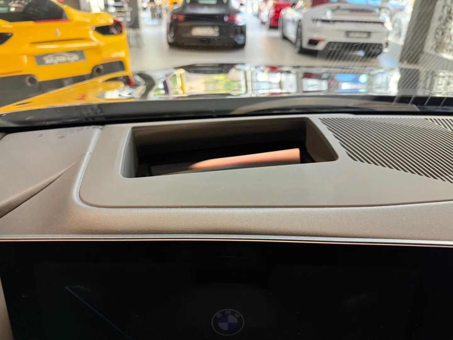 520i M Sport~PANO~LED~KAMERA 360 ~HEAD-UP