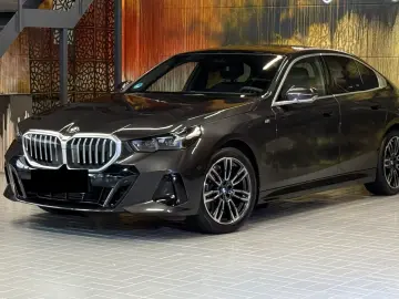 520i M Sport~PANO~LED~KAMERA 360 ~HEAD-UP