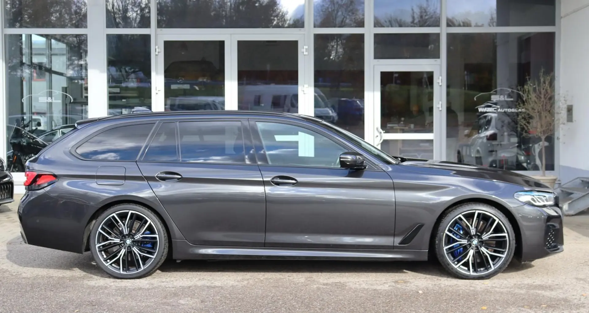530d xDrive M Sport Innov Pano H&K AHK Business