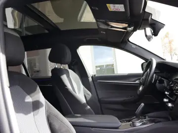 530d xDrive M Sport Innov Pano H&K AHK Business