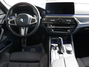 530d xDrive M Sport Innov Pano H&K AHK Business