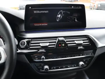 530d xDrive M Sport Innov Pano H&K AHK Business