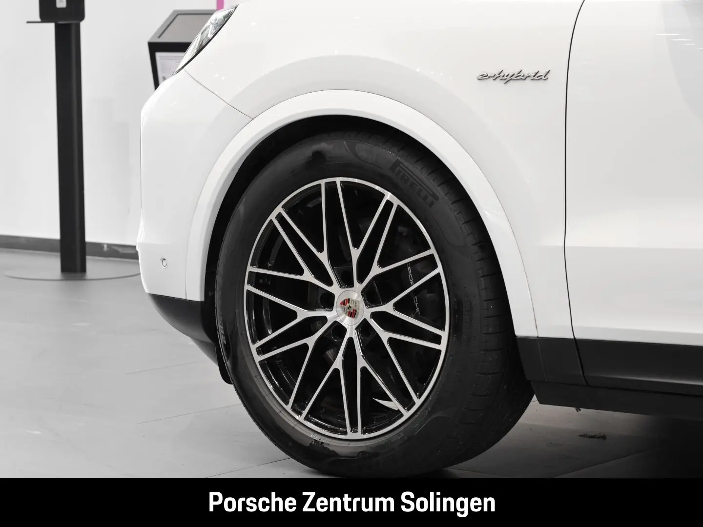 Cayenne E-Hybrid SoftClose PassDisplay Matrix AirSusp 360