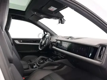 Cayenne E-Hybrid SoftClose PassDisplay Matrix AirSusp 360