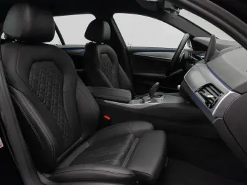 530d  M Sport Kamera Laser HUD DAB HiFi Komfort