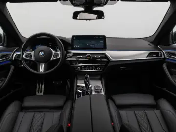 530d  M Sport Kamera Laser HUD DAB HiFi Komfort
