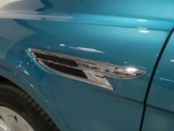 Bentayga Azure Hybrid