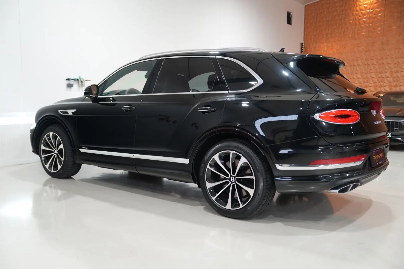 Bentayga   Azure V8   VOLL