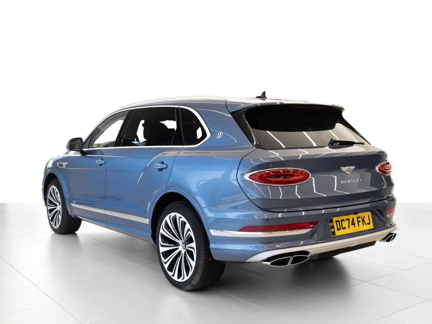 Bentayga V8 EWB Azure V8