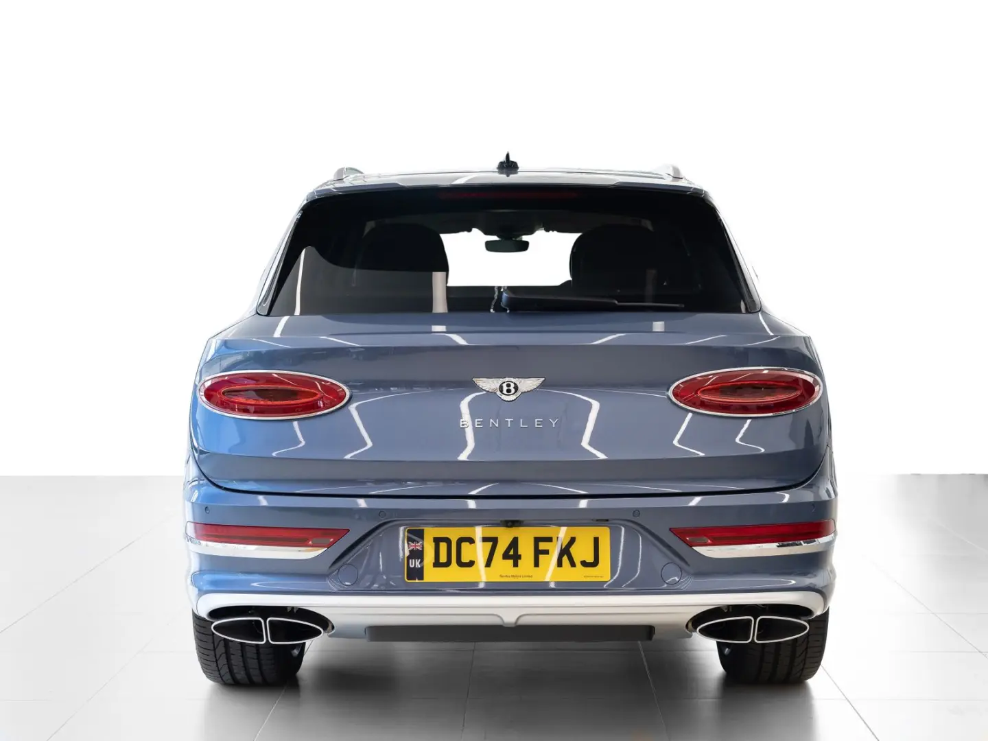 Bentayga V8 EWB Azure V8