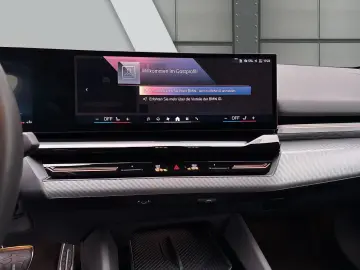 BMW 520 i Limuzina M-Sport Pro AHK 20