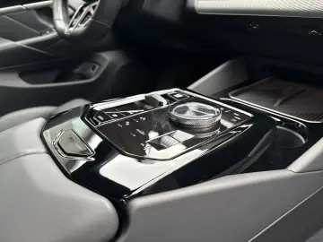 BMW 520 i Limuzina M-Sport Pro AHK 20