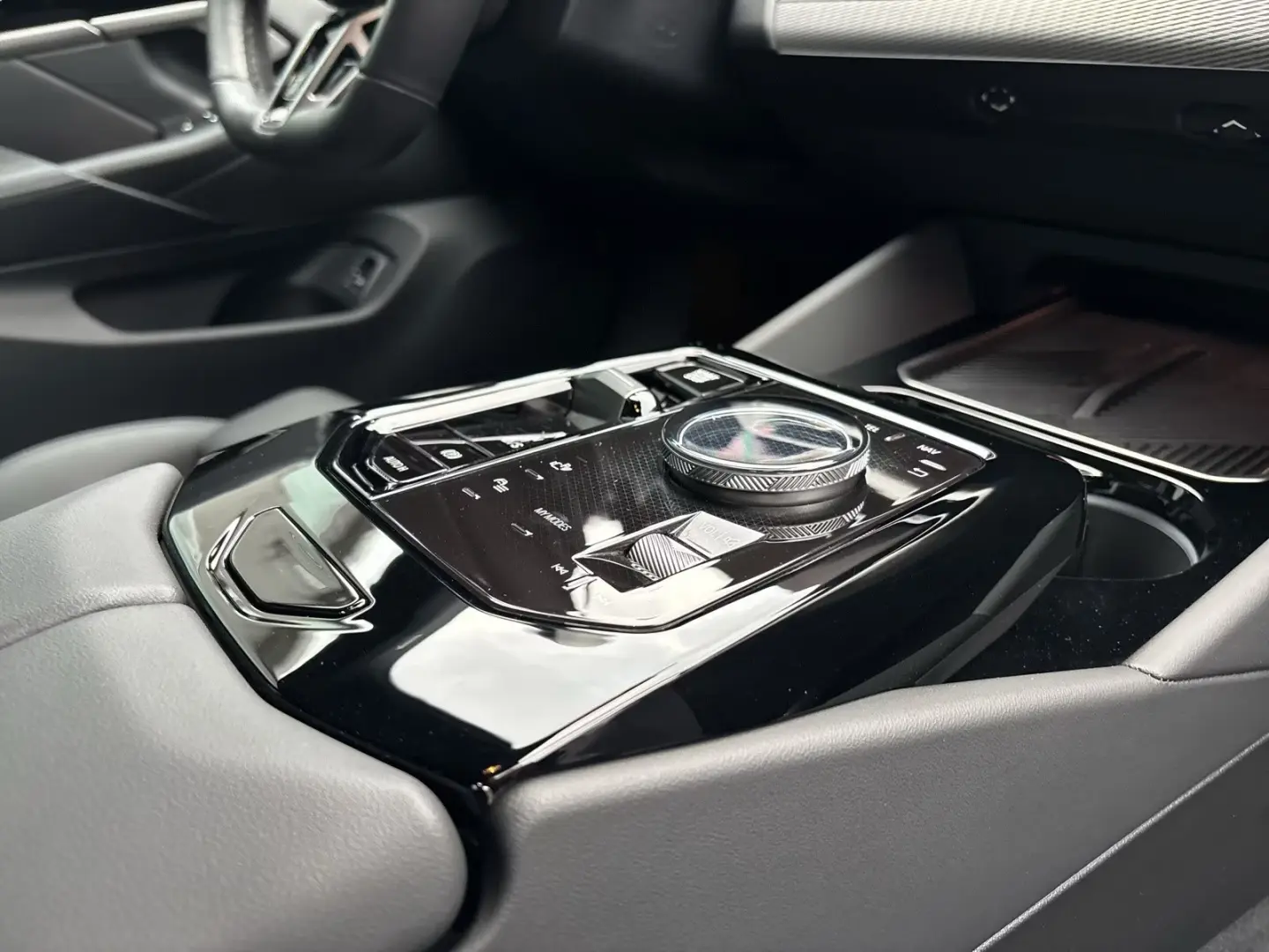 BMW 520 i Limuzina M-Sport Pro AHK 20