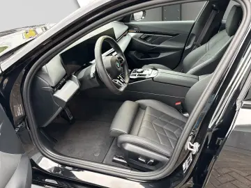 BMW 520 i Limuzina M-Sport Pro AHK 20