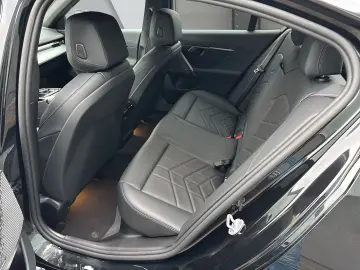 BMW 520 i Limuzina M-Sport Pro AHK 20