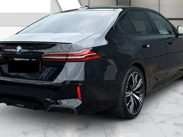 BMW 520 i Limuzina M-Sport Pro AHK 20