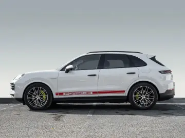 Cayenne E-Hybrid Matrix Massage SoftClose PassDisplay InnoDr