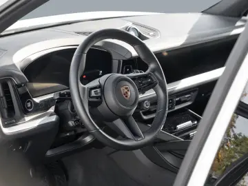 Cayenne E-Hybrid Matrix Massage SoftClose PassDisplay InnoDr