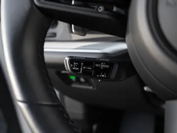 Cayenne E-Hybrid Matrix Massage SoftClose PassDisplay InnoDr