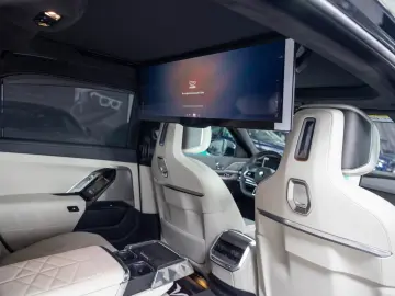 BMW 740d M-Sport&Individual