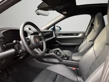 Cayenne E-Hybrid Coupe   Sportabgasanlage   BOSE